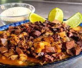 Sarapatel (servido com Pão)